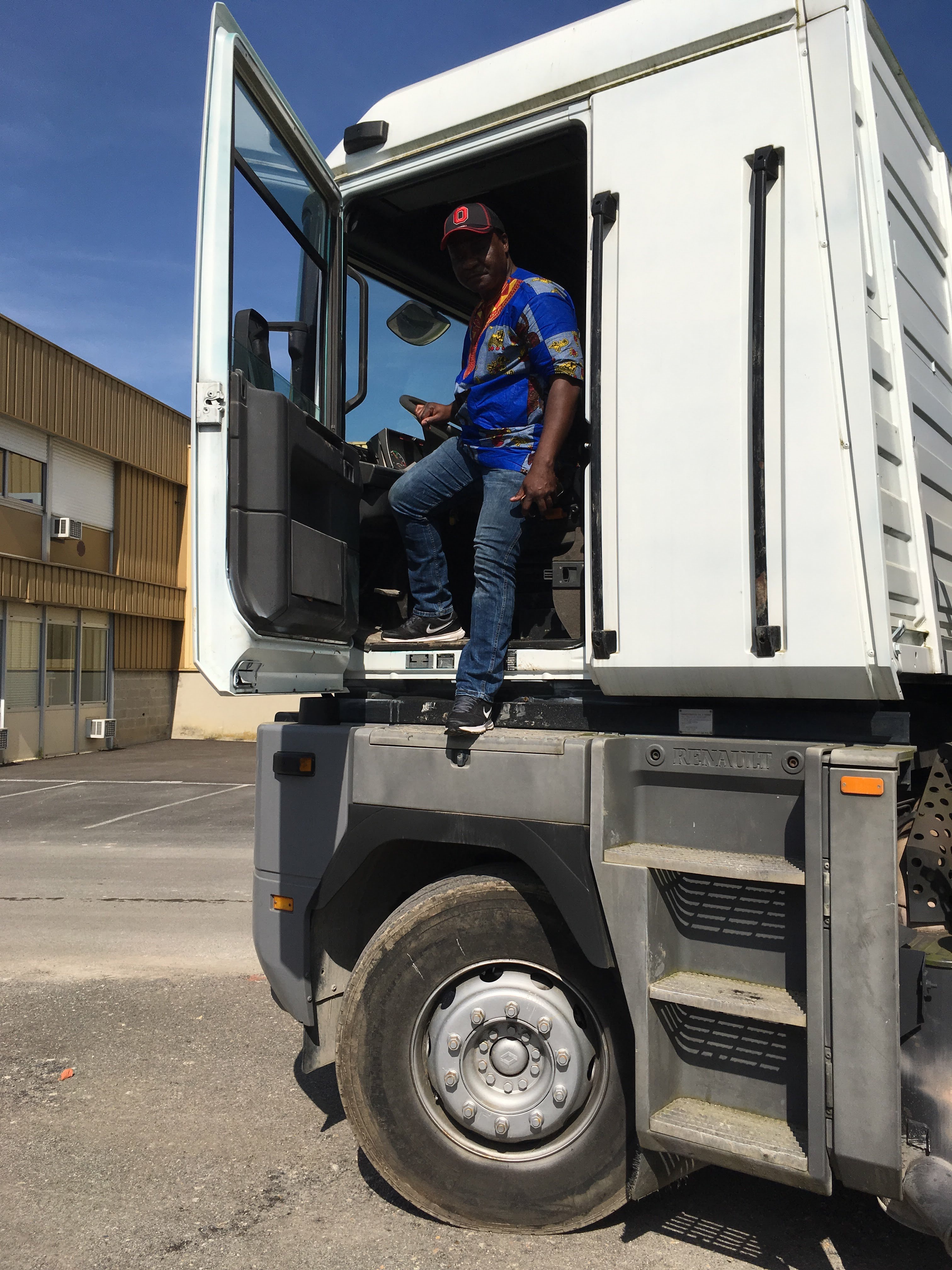 6F6211D2-963B-4EB5-98F3-7ED1A1F33067